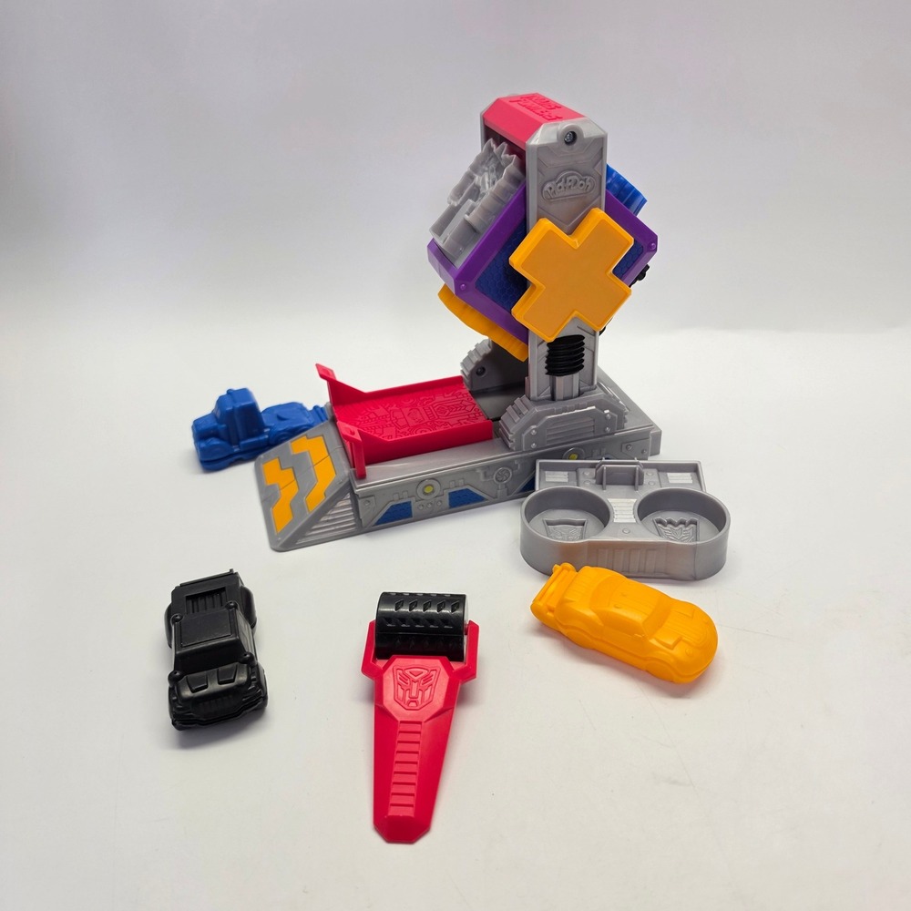 Play-Doh Transformers Autobot Workshop 31957 Playset Vehicle Molds Incomplete